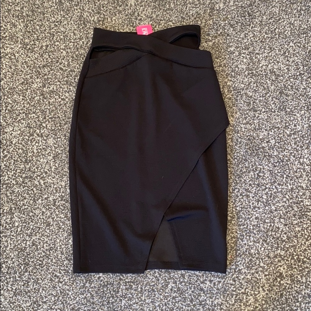 Long Black Skirt w CutOut. Small